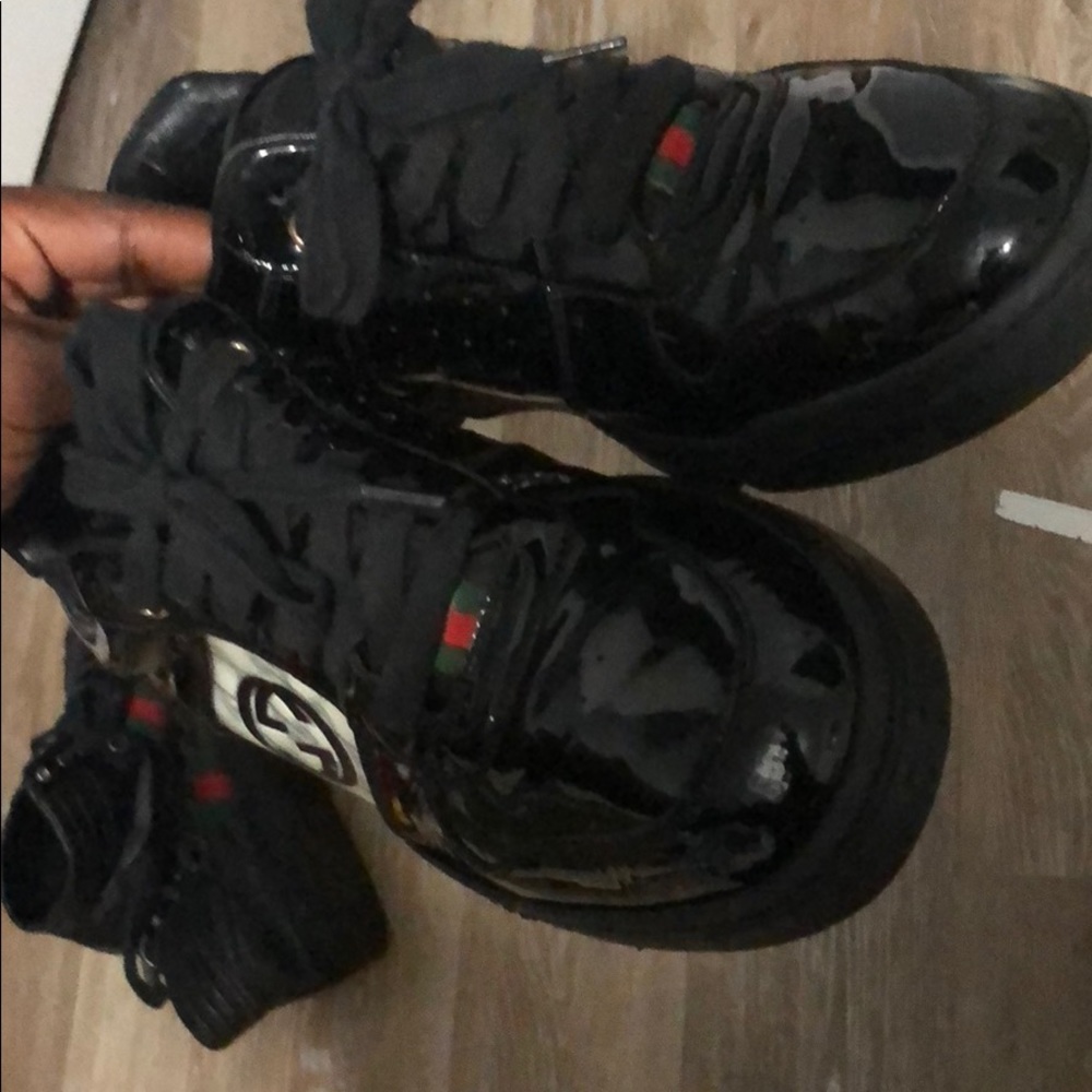 Gucci low top vintage leather